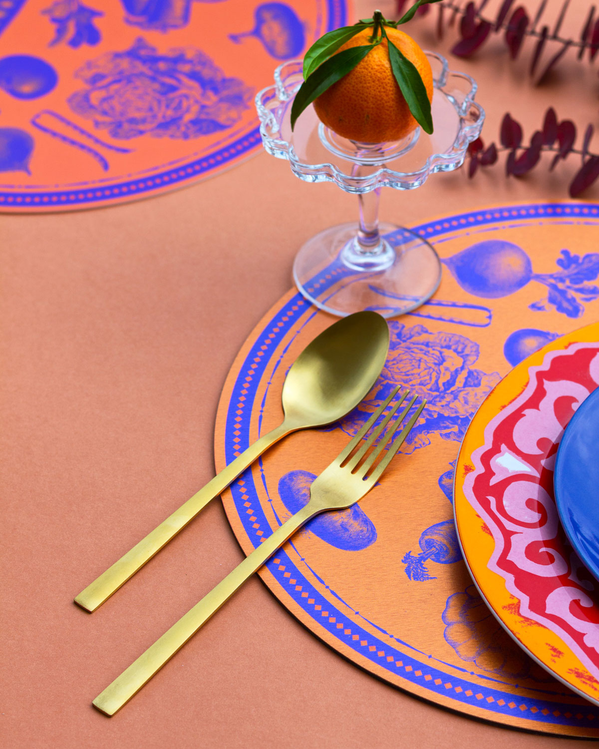 sottopiatto-colorato-particolare-veggie-punk