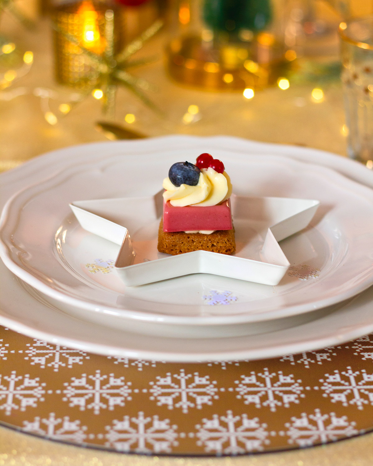 sottopiatto-natalizio-dorato